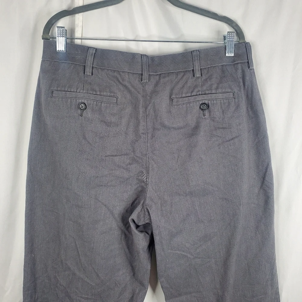 ♧ Croft and Barrow Gray Flat Front Trousers Size 34x34